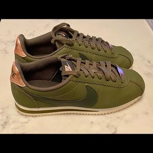 Nike cortez army green Clearance